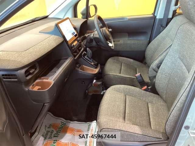 Toyota SIENTA 2024-12 6912707-17