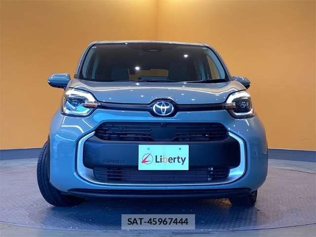 Toyota SIENTA 2024-12 6912707-8