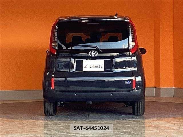 Toyota SIENTA 2025-09 6912700-12