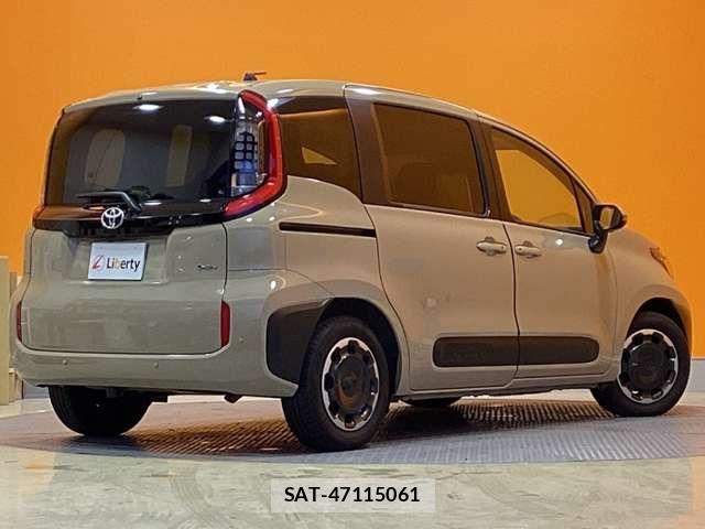 Toyota SIENTA 2025-07 6912694-11