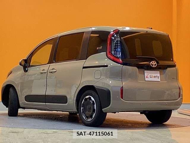 Toyota SIENTA 2025-07 6912694-13