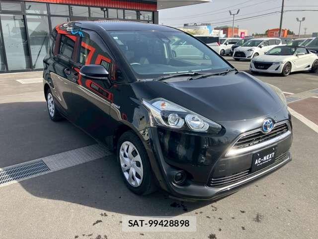 Toyota SIENTA 2017-03 6912739-16