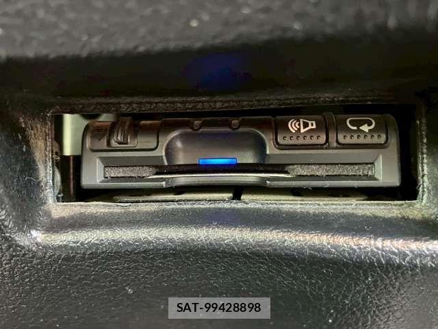 Toyota SIENTA 2017-03 6912739-6