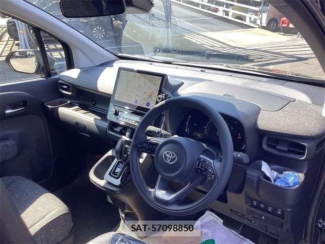 Toyota SIENTA 2025-01 6912704-11