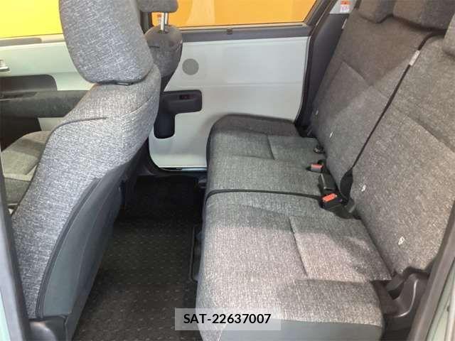 Toyota SIENTA 2024-05 6912713-18