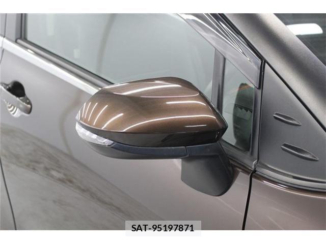 Toyota SIENTA 2016-10 6912750-9