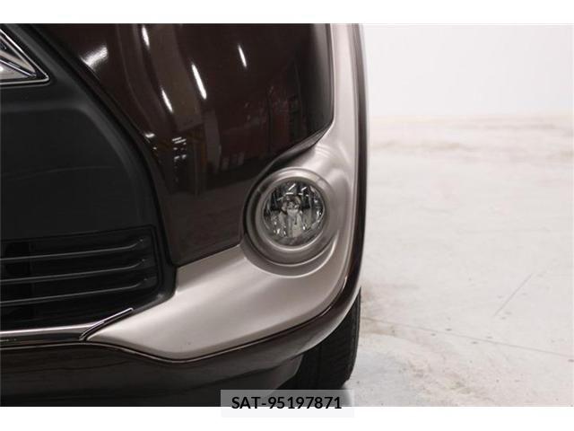 Toyota SIENTA 2016-10 6912750-15
