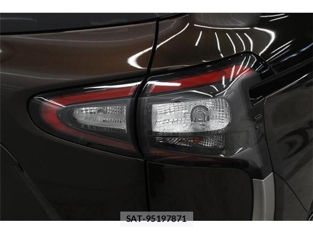 Toyota SIENTA 2016-10 6912750-18