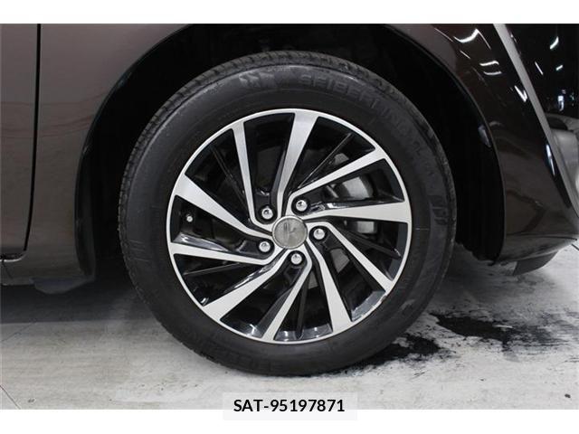 Toyota SIENTA 2016-10 6912750-22