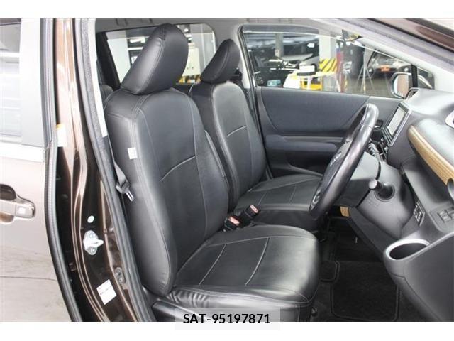 Toyota SIENTA 2016-10 6912750-26