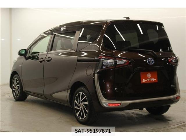 Toyota SIENTA 2016-10 6912750-6