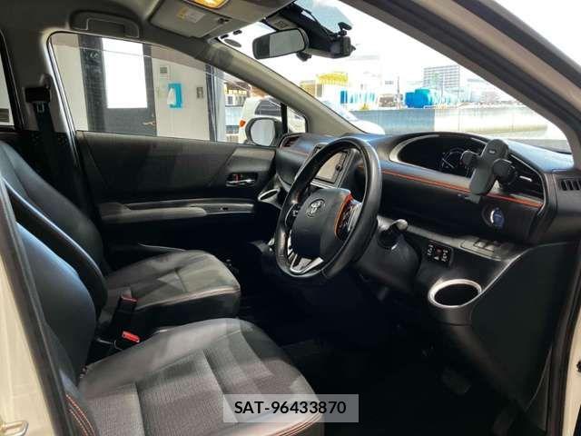 Toyota SIENTA 2018-03 6912729-17