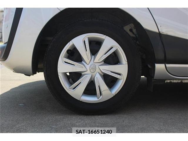 Toyota SIENTA 2020-11 6912745-15