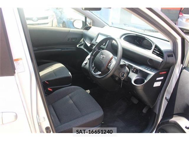 Toyota SIENTA 2020-11 6912745-22