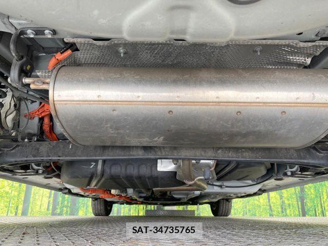 Toyota SIENTA 2023-07 6912714-18