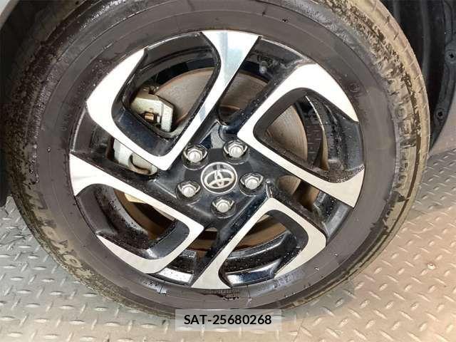 Toyota SIENTA 2024-01 6912710-15
