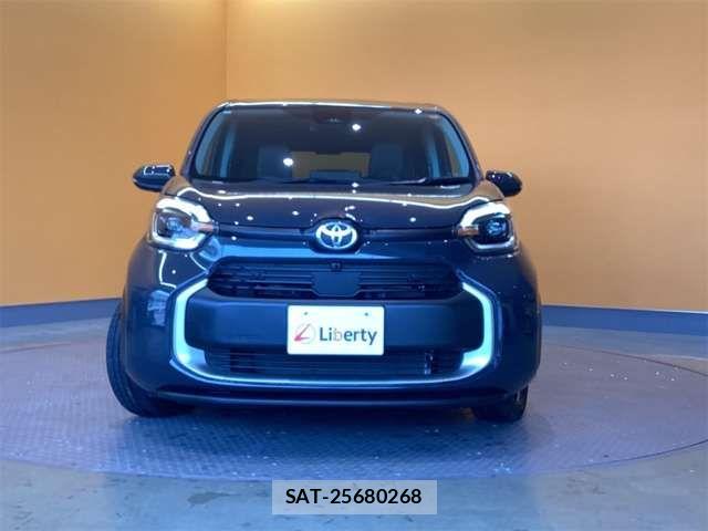 Toyota SIENTA 2024-01 6912710-8