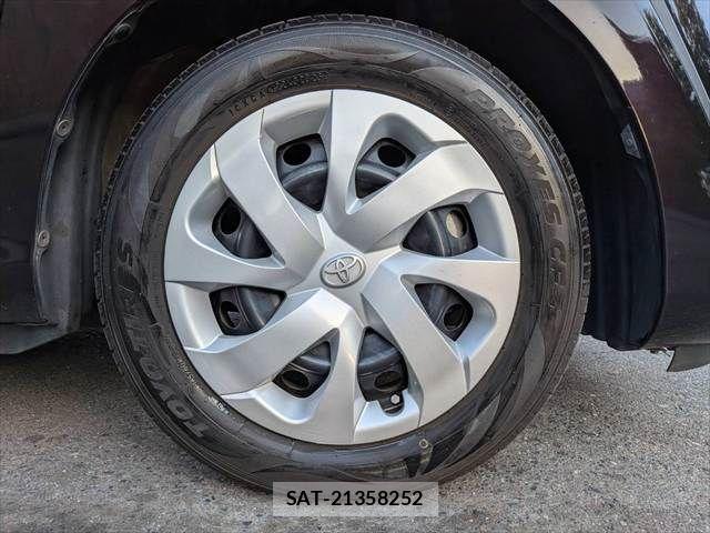 Toyota SIENTA 2017-12 6912748-16