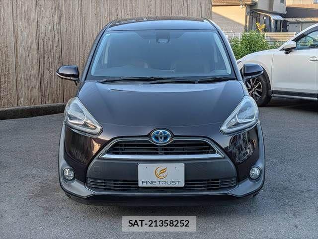 Toyota SIENTA 2017-12 6912748-17