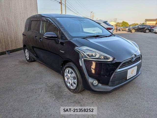 Toyota SIENTA 2017-12 6912748-18