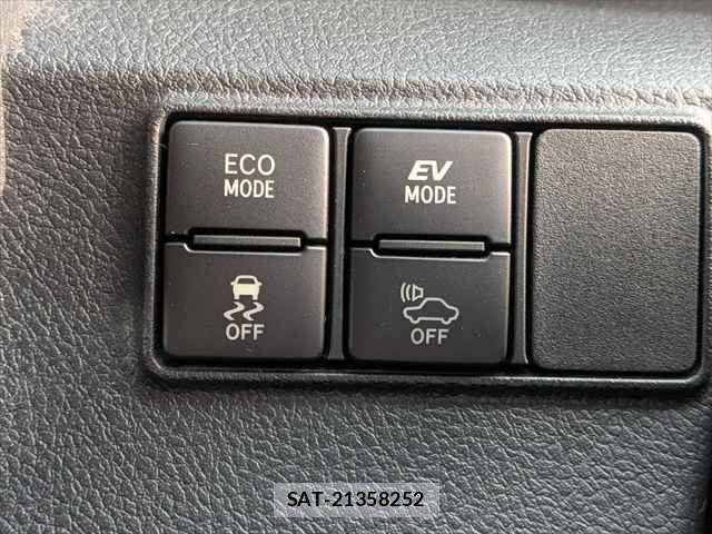Toyota SIENTA 2017-12 6912748-8