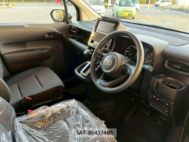 Toyota SIENTA 2025-07 6912717-12