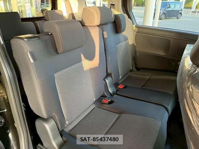 Toyota SIENTA 2025-07 6912717-16