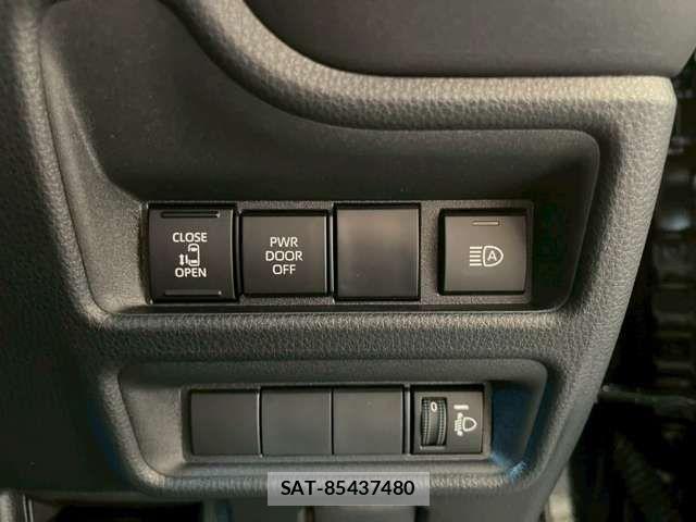 Toyota SIENTA 2025-07 6912717-8