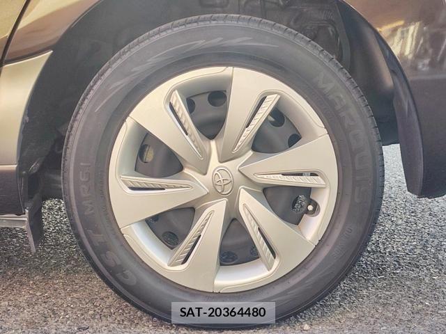 Toyota SIENTA 2019-07 6998301-29
