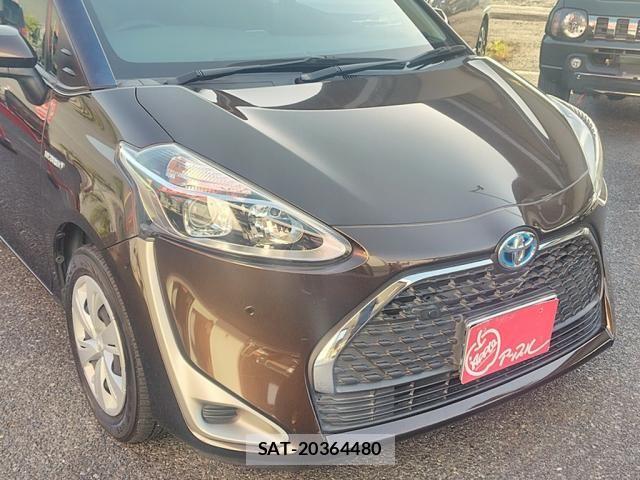 Toyota SIENTA 2019-07 6998301-6