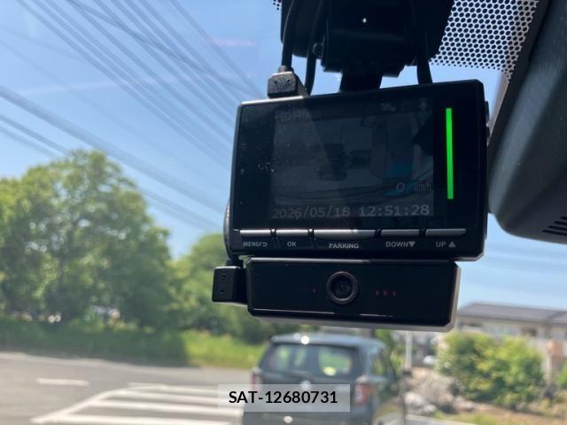 Toyota SIENTA 2018-09 6998308-19