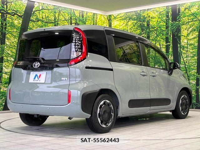 Toyota SIENTA 2022-10 6998314-16