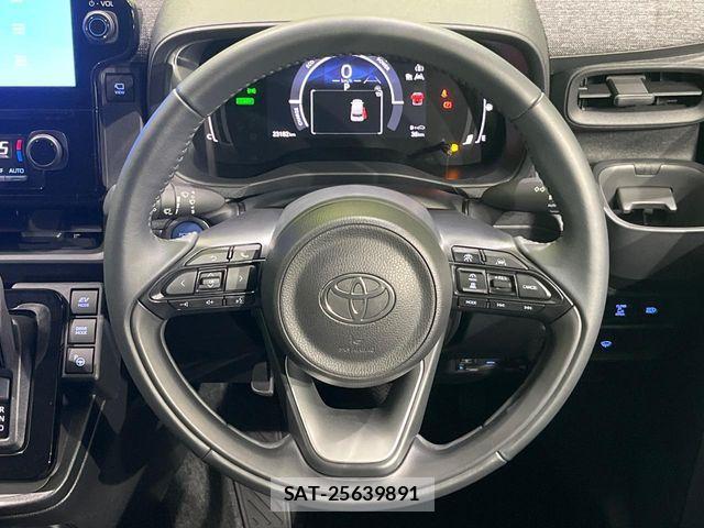 Toyota SIENTA 2023-06 6998279-12