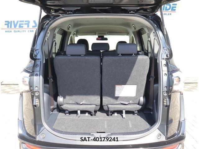 Toyota SIENTA 2017-11 6998292-10