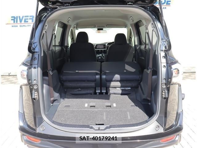 Toyota SIENTA 2017-11 6998292-11