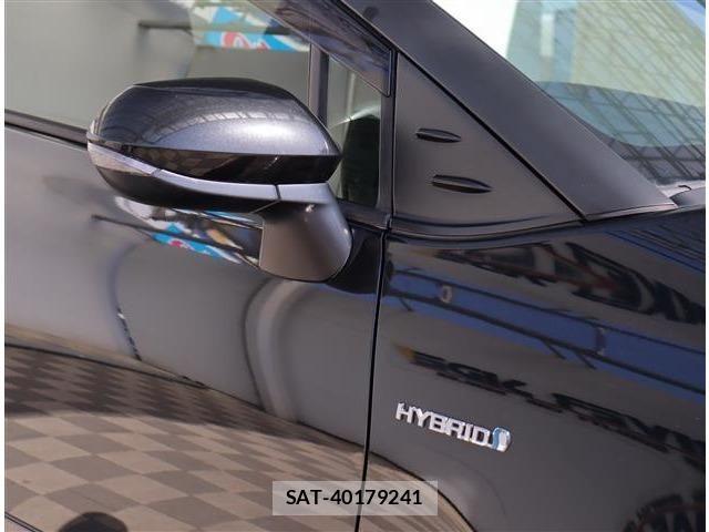 Toyota SIENTA 2017-11 6998292-28