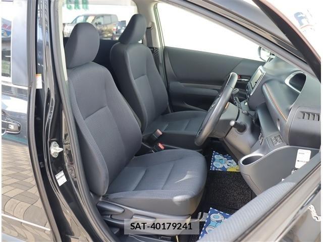Toyota SIENTA 2017-11 6998292-7