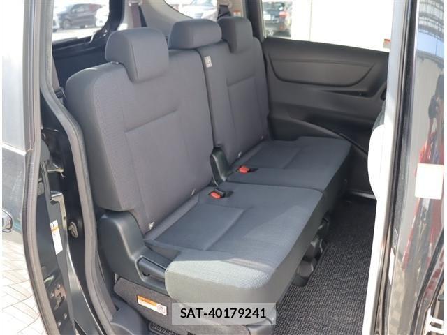 Toyota SIENTA 2017-11 6998292-8