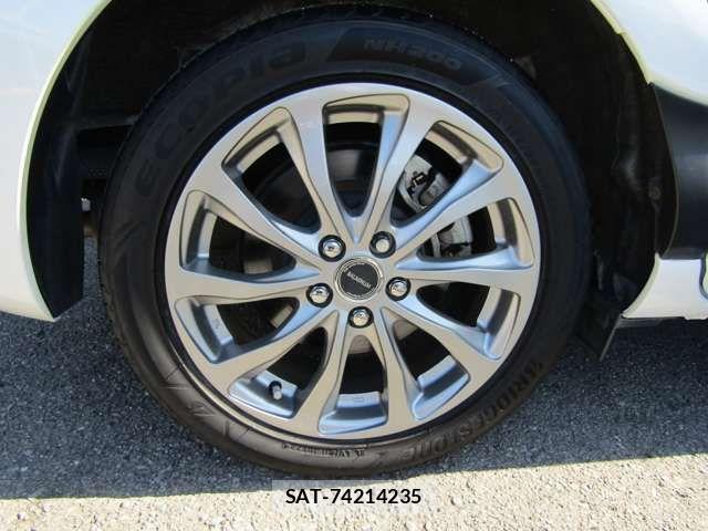 Toyota SIENTA 2017-05 6998305-19