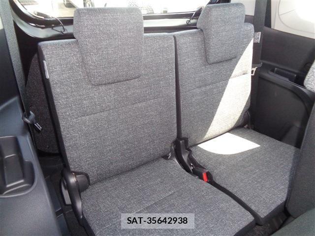 Toyota SIENTA 2023-05 6998290-17