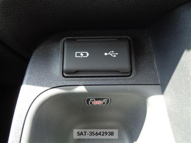 Toyota SIENTA 2023-05 6998290-24