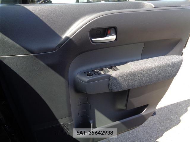 Toyota SIENTA 2023-05 6998290-29