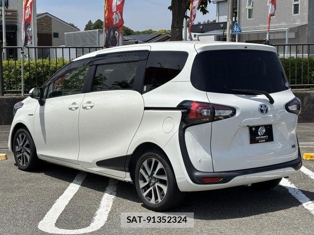 Toyota SIENTA 2020-04 6998293-21