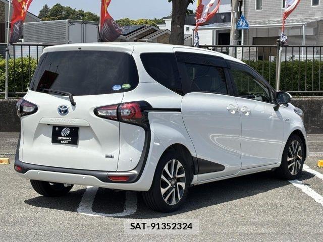 Toyota SIENTA 2020-04 6998293-2
