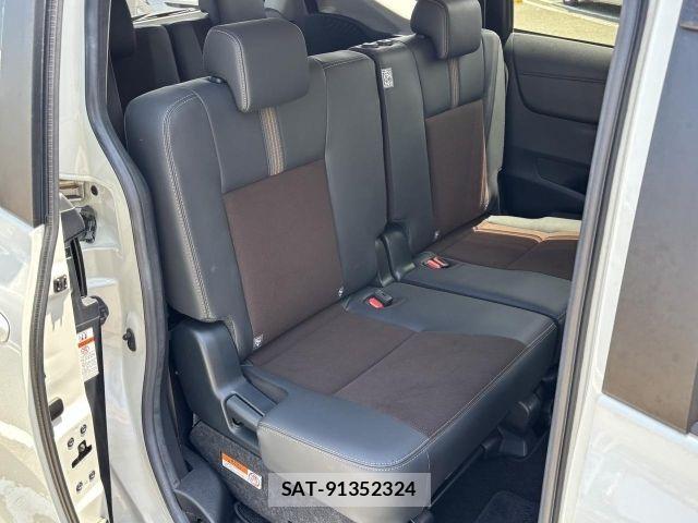 Toyota SIENTA 2020-04 6998293-6