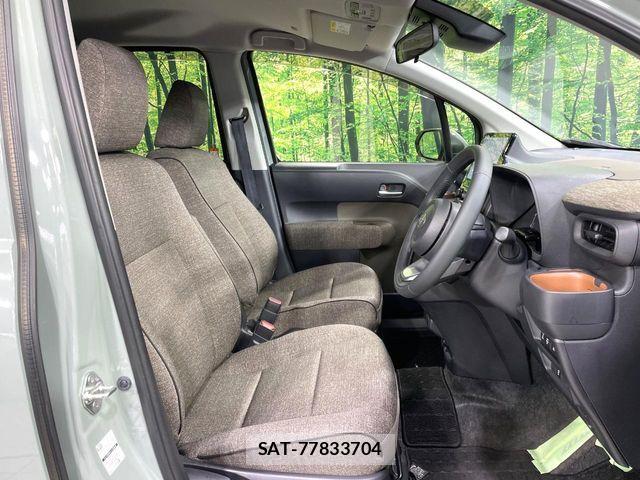 Toyota SIENTA 2024-09 7021599-7