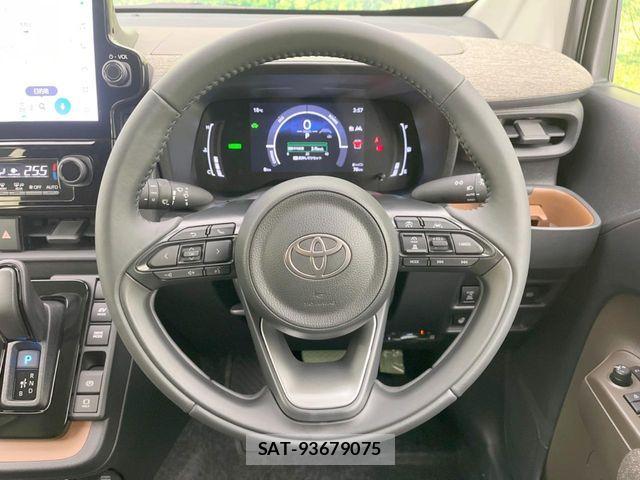 Toyota SIENTA 2026-03 7021592-11