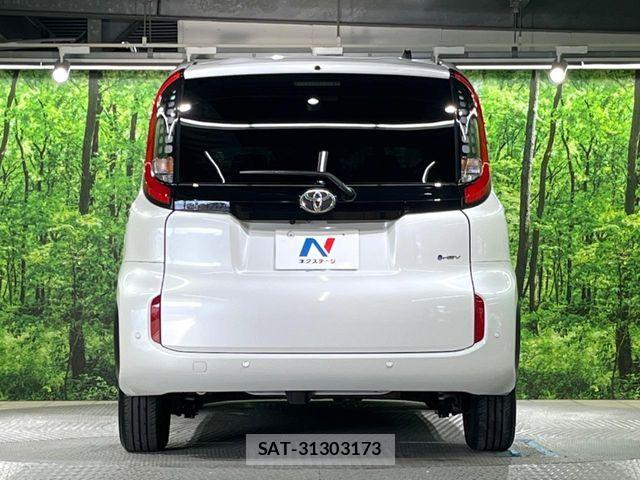 Toyota SIENTA 2024-09 7021603-15