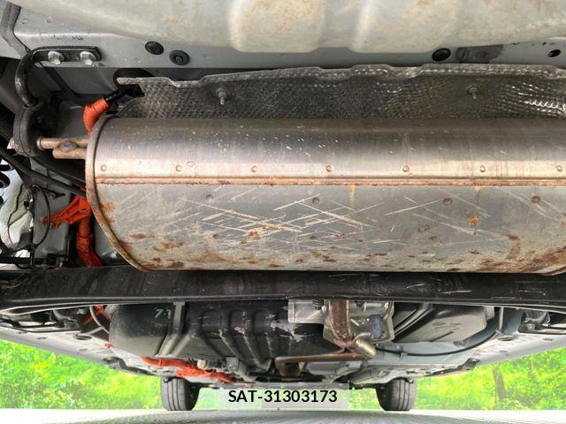 Toyota SIENTA 2024-09 7021603-19