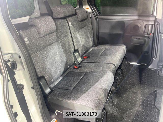 Toyota SIENTA 2024-09 7021603-8